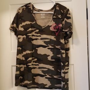 Camo top